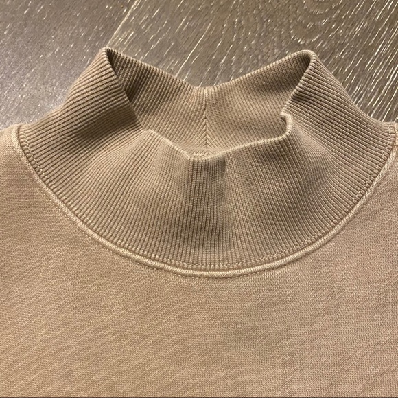 turtle neck sweater - Picture 3 of 3